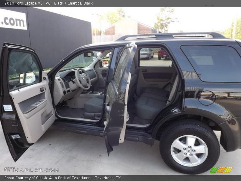 Black / Charcoal Black 2010 Ford Escape XLT V6