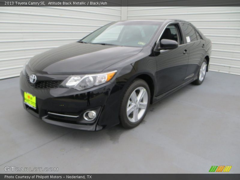 Attitude Black Metallic / Black/Ash 2013 Toyota Camry SE