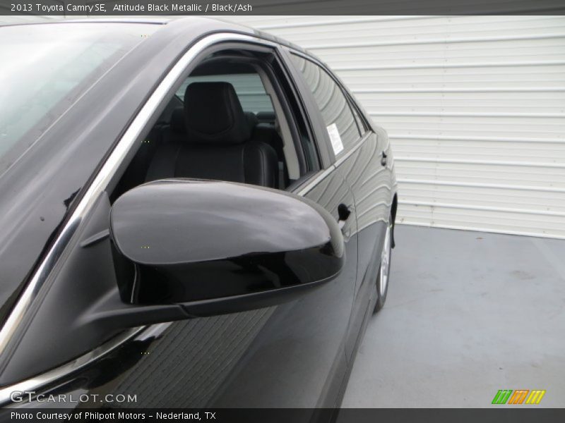 Attitude Black Metallic / Black/Ash 2013 Toyota Camry SE