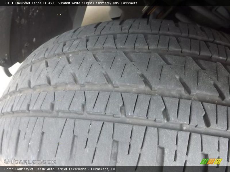 Summit White / Light Cashmere/Dark Cashmere 2011 Chevrolet Tahoe LT 4x4