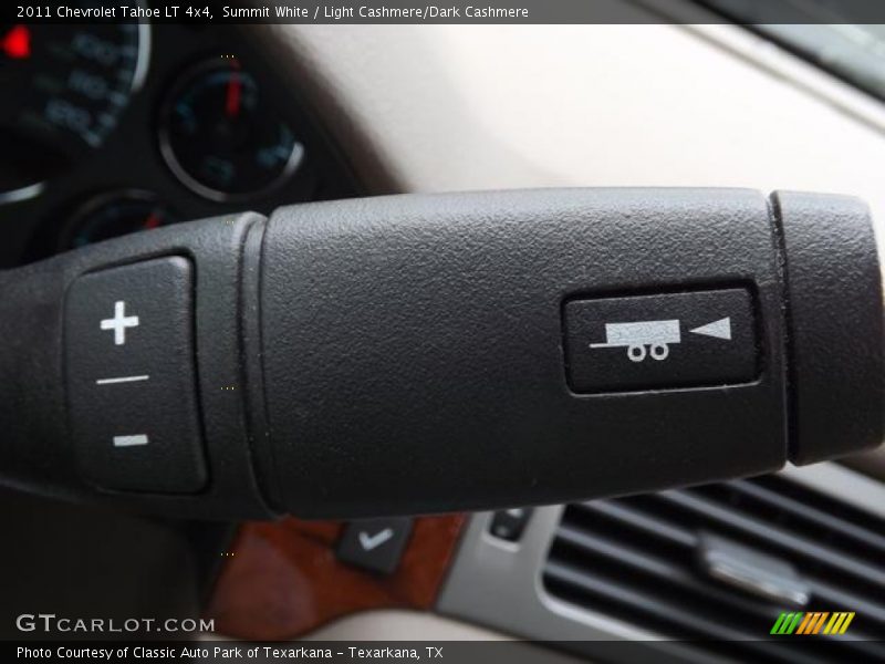 Summit White / Light Cashmere/Dark Cashmere 2011 Chevrolet Tahoe LT 4x4
