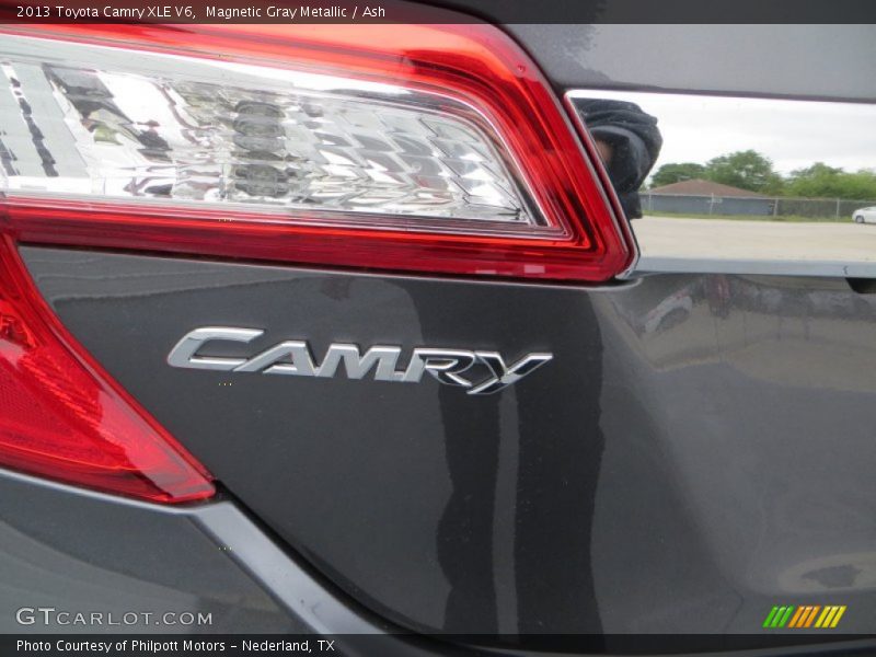 Magnetic Gray Metallic / Ash 2013 Toyota Camry XLE V6