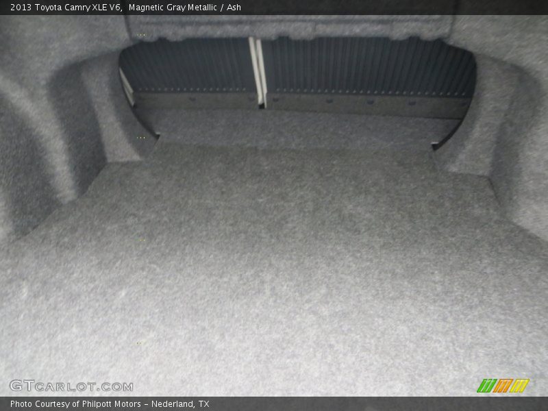 Magnetic Gray Metallic / Ash 2013 Toyota Camry XLE V6
