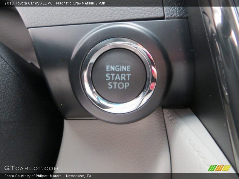 Magnetic Gray Metallic / Ash 2013 Toyota Camry XLE V6