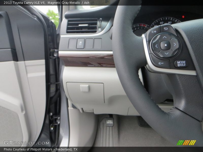 Magnetic Gray Metallic / Ash 2013 Toyota Camry XLE V6