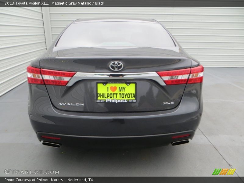 Magnetic Gray Metallic / Black 2013 Toyota Avalon XLE