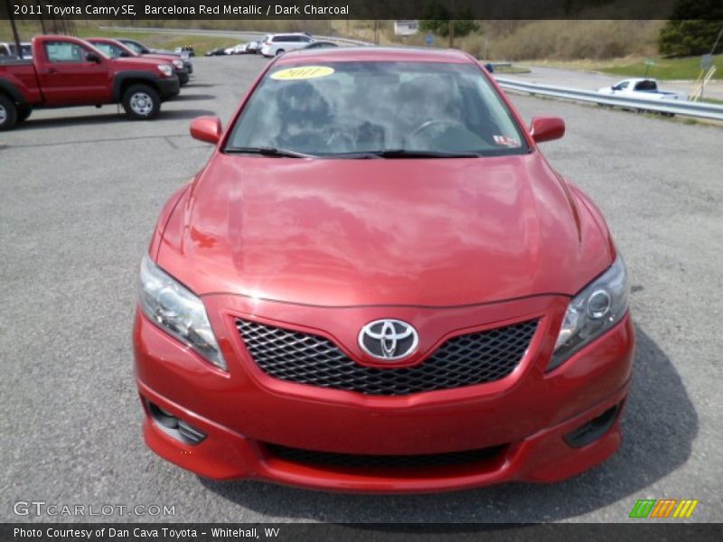 Barcelona Red Metallic / Dark Charcoal 2011 Toyota Camry SE