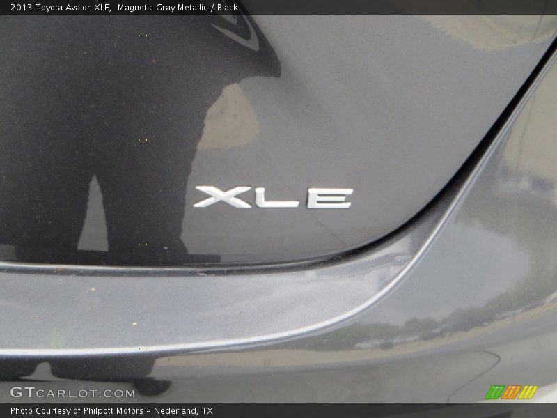 Magnetic Gray Metallic / Black 2013 Toyota Avalon XLE