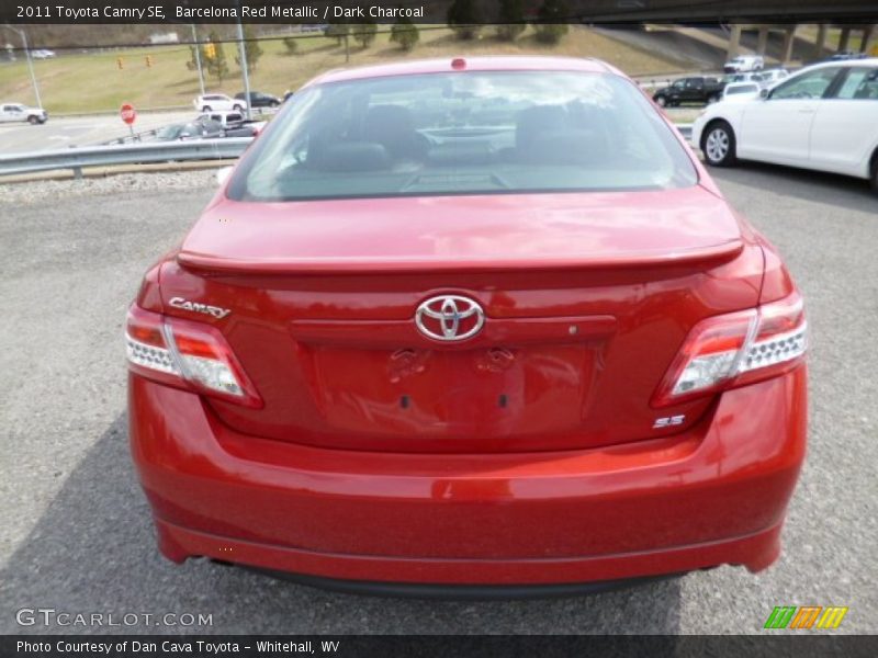 Barcelona Red Metallic / Dark Charcoal 2011 Toyota Camry SE