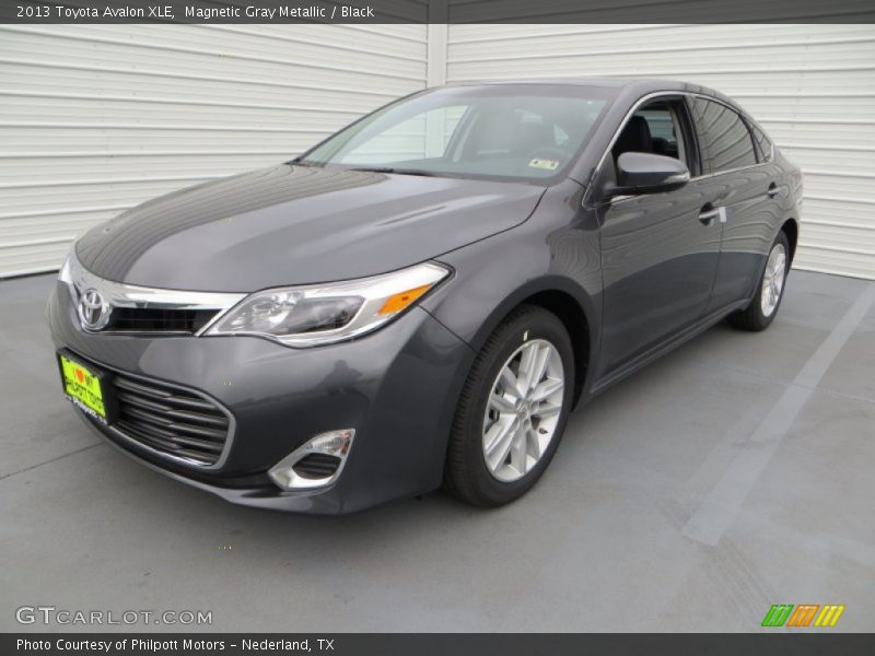 Magnetic Gray Metallic / Black 2013 Toyota Avalon XLE