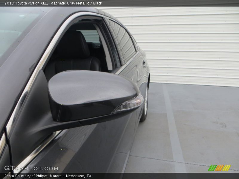 Magnetic Gray Metallic / Black 2013 Toyota Avalon XLE