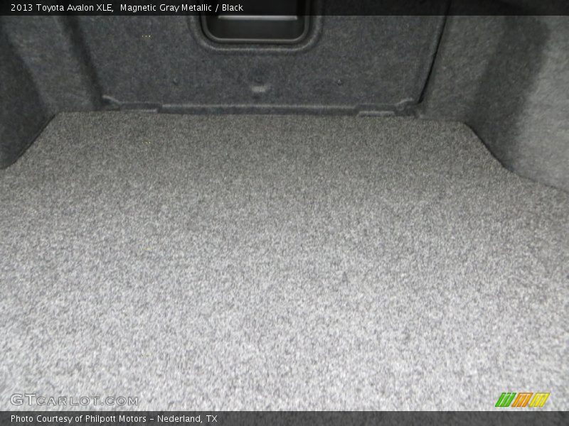Magnetic Gray Metallic / Black 2013 Toyota Avalon XLE