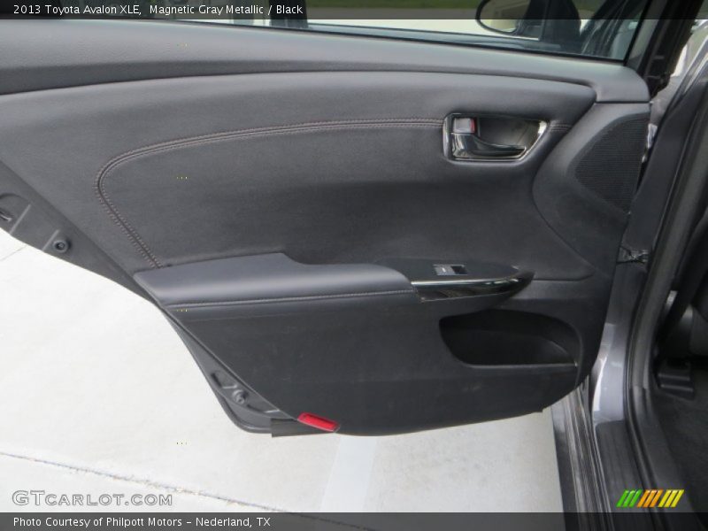 Magnetic Gray Metallic / Black 2013 Toyota Avalon XLE