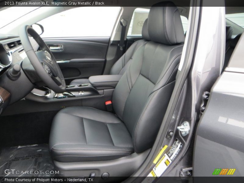 Magnetic Gray Metallic / Black 2013 Toyota Avalon XLE
