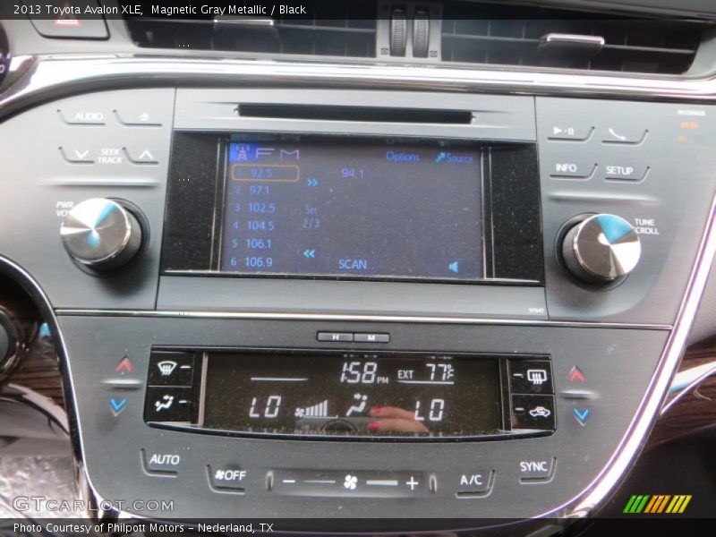 Magnetic Gray Metallic / Black 2013 Toyota Avalon XLE