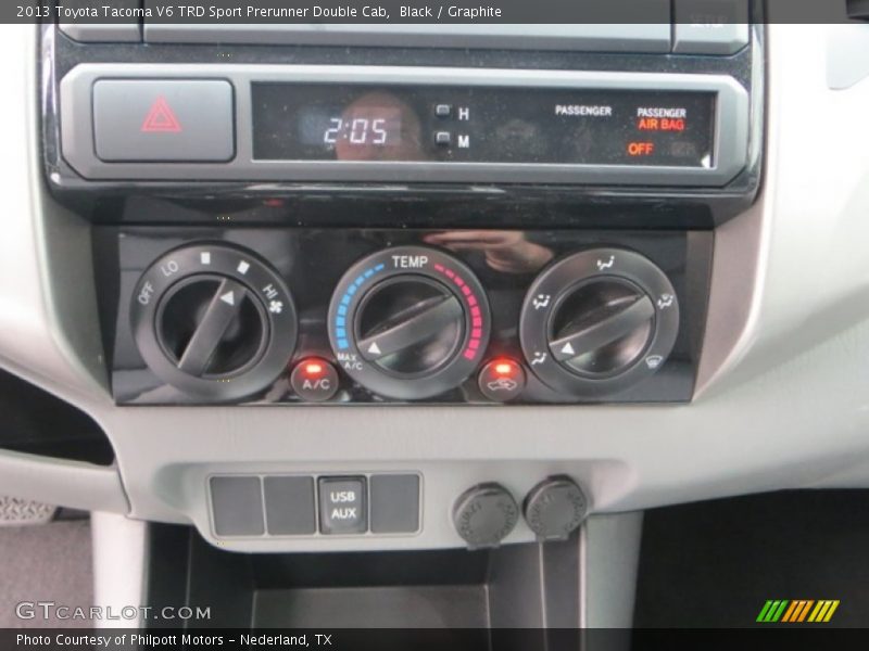 Controls of 2013 Tacoma V6 TRD Sport Prerunner Double Cab