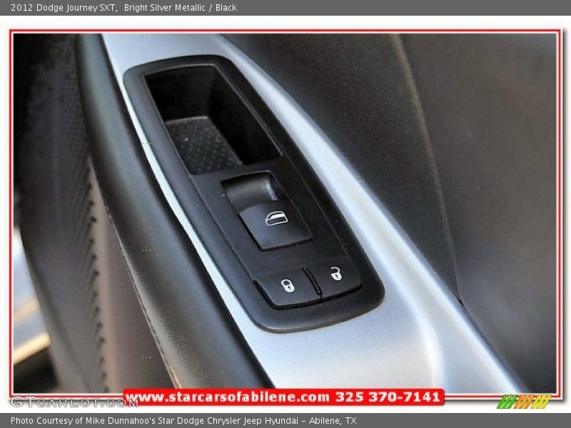 Bright Silver Metallic / Black 2012 Dodge Journey SXT