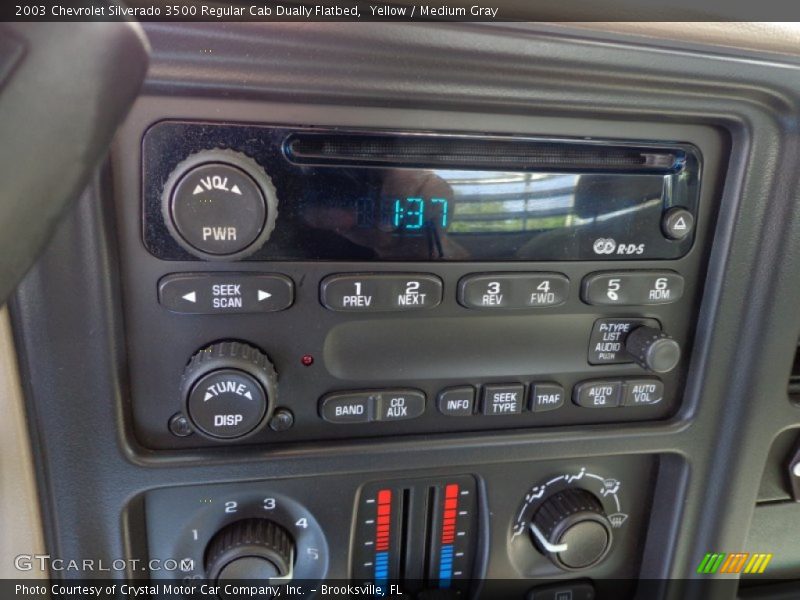 Controls of 2003 Silverado 3500 Regular Cab Dually Flatbed