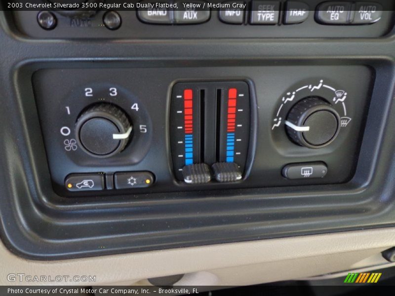 Controls of 2003 Silverado 3500 Regular Cab Dually Flatbed