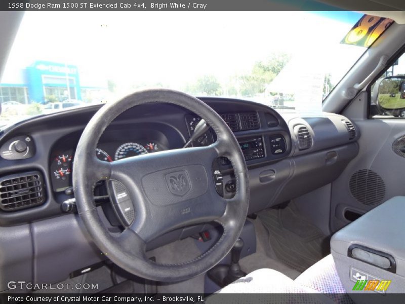 Bright White / Gray 1998 Dodge Ram 1500 ST Extended Cab 4x4
