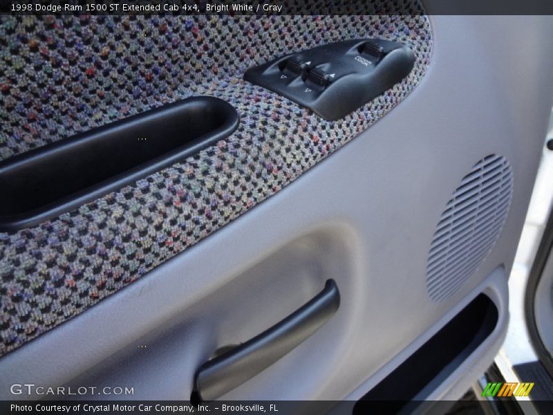 Bright White / Gray 1998 Dodge Ram 1500 ST Extended Cab 4x4