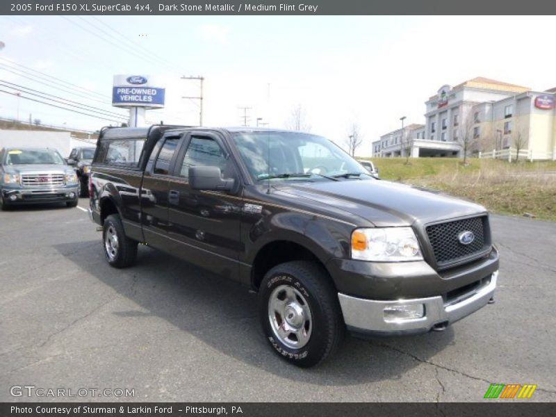 Dark Stone Metallic / Medium Flint Grey 2005 Ford F150 XL SuperCab 4x4