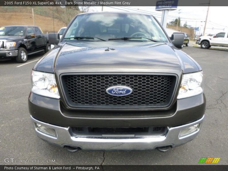 Dark Stone Metallic / Medium Flint Grey 2005 Ford F150 XL SuperCab 4x4