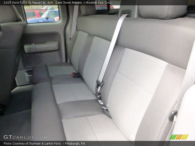 Dark Stone Metallic / Medium Flint Grey 2005 Ford F150 XL SuperCab 4x4