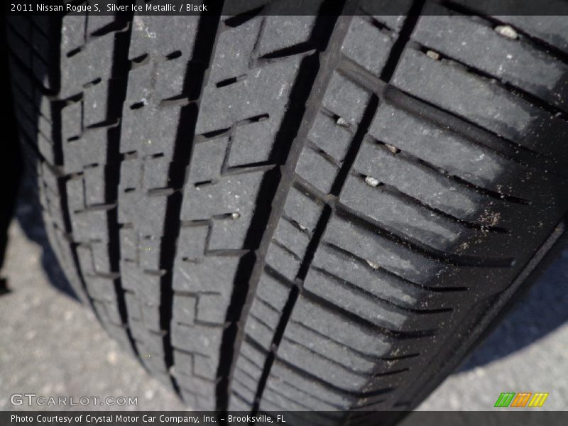 Silver Ice Metallic / Black 2011 Nissan Rogue S