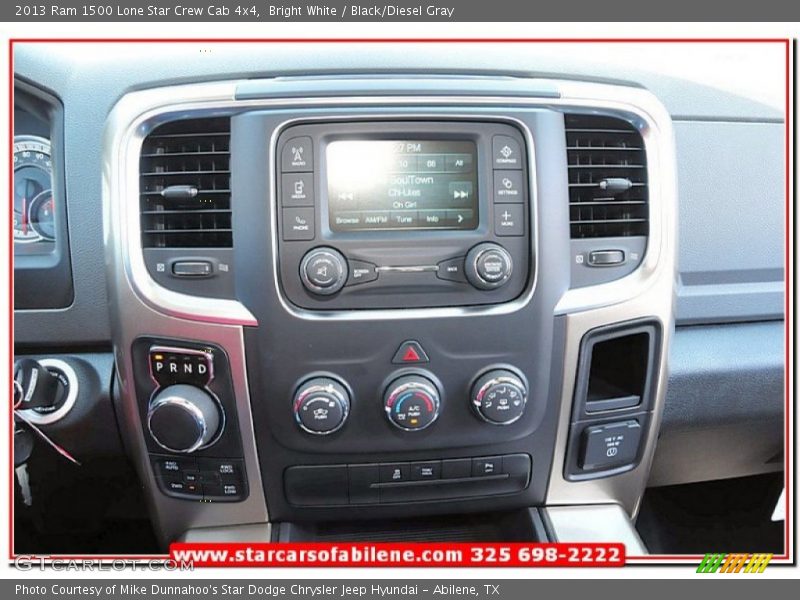 Bright White / Black/Diesel Gray 2013 Ram 1500 Lone Star Crew Cab 4x4