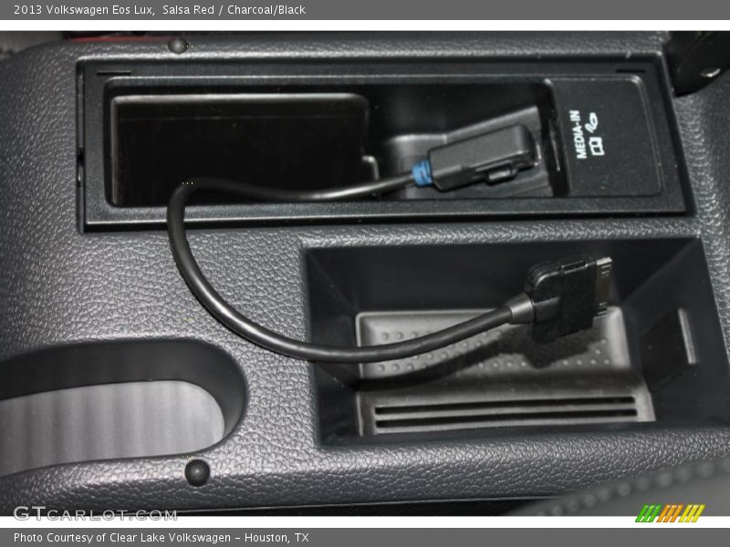 Salsa Red / Charcoal/Black 2013 Volkswagen Eos Lux