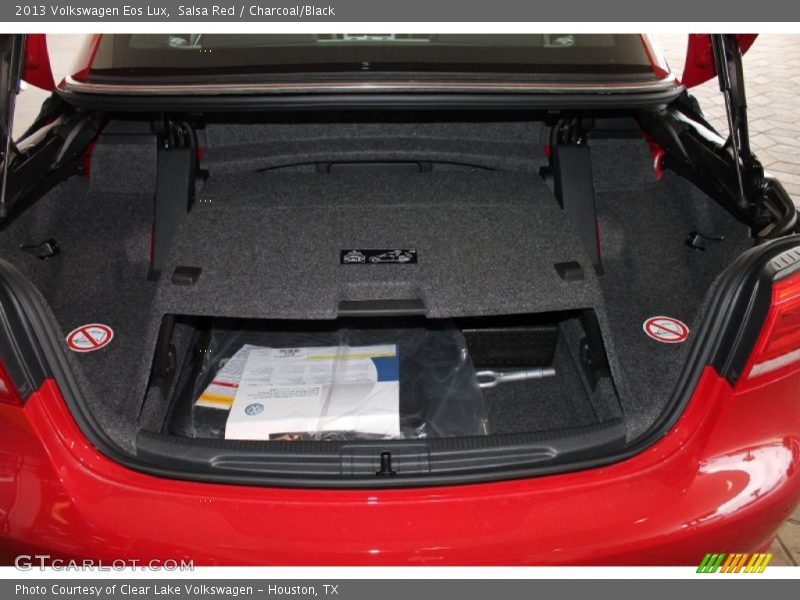 Salsa Red / Charcoal/Black 2013 Volkswagen Eos Lux