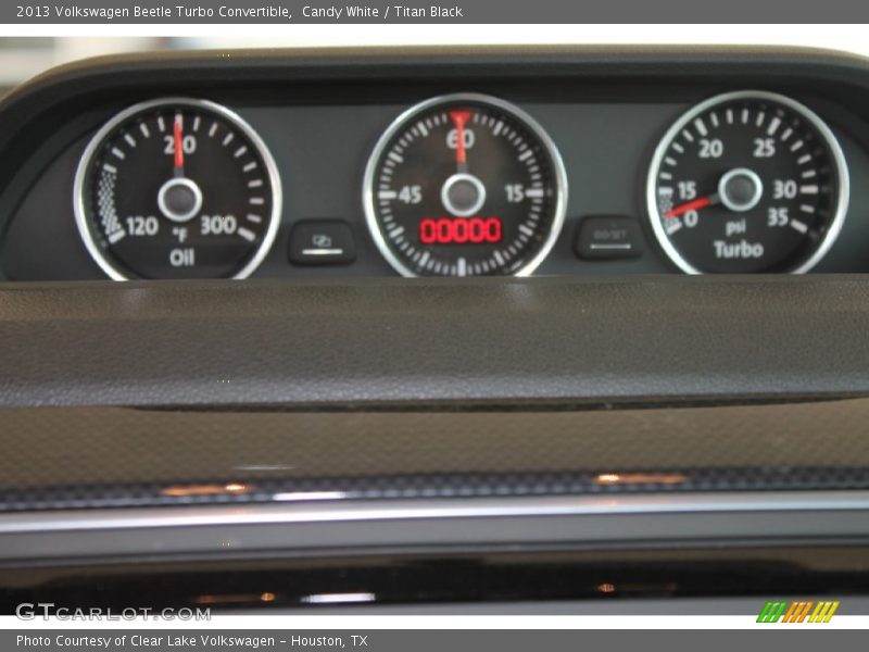 Candy White / Titan Black 2013 Volkswagen Beetle Turbo Convertible