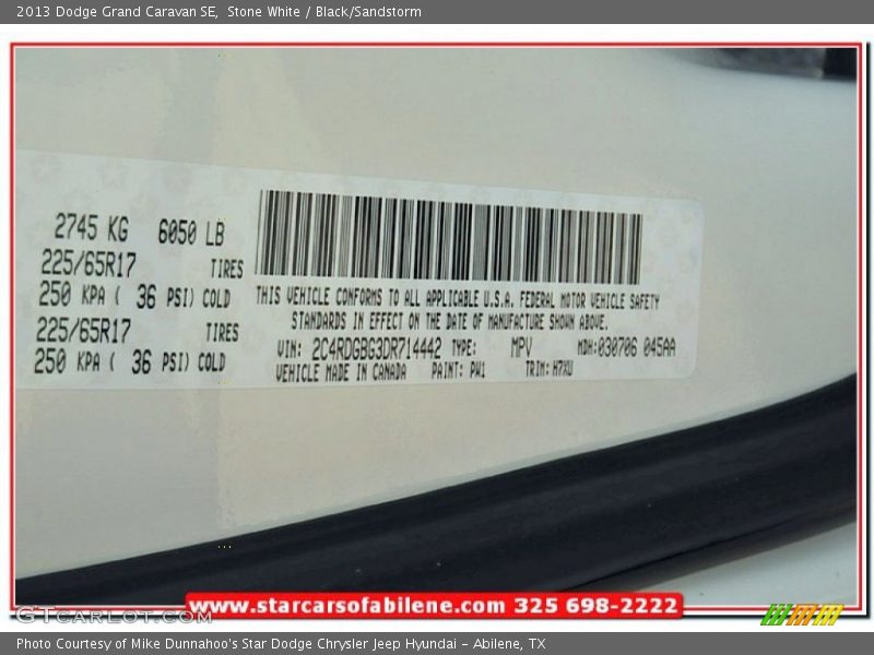 Stone White / Black/Sandstorm 2013 Dodge Grand Caravan SE