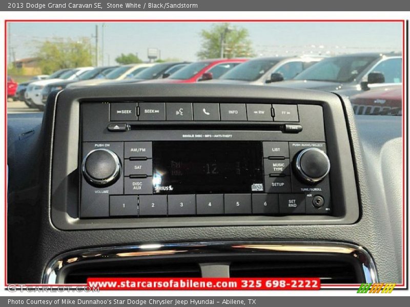 Stone White / Black/Sandstorm 2013 Dodge Grand Caravan SE