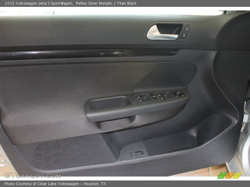 Reflex Silver Metallic / Titan Black 2013 Volkswagen Jetta S SportWagen