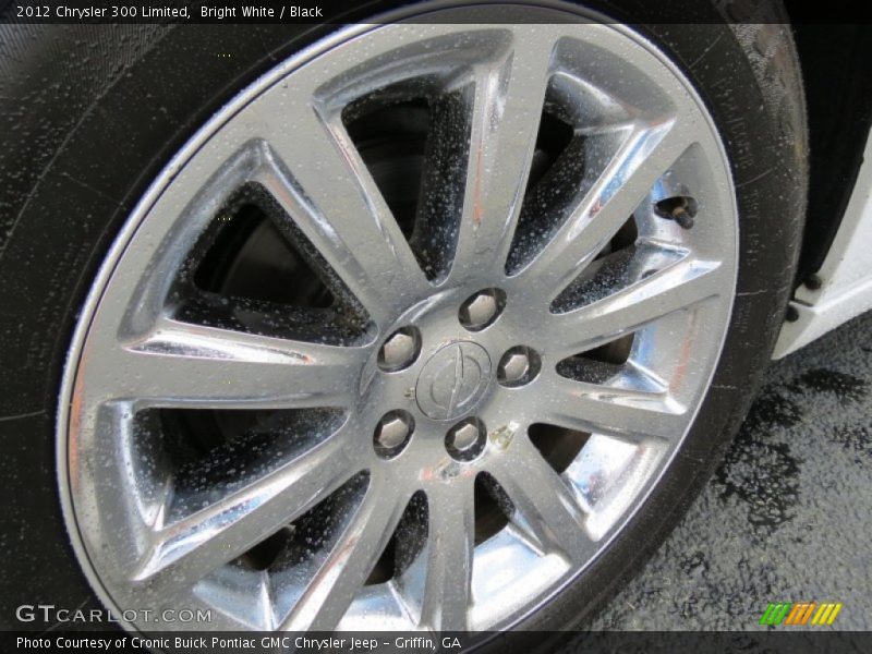 Bright White / Black 2012 Chrysler 300 Limited