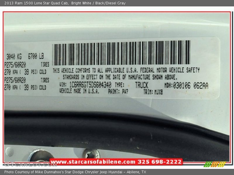 Bright White / Black/Diesel Gray 2013 Ram 1500 Lone Star Quad Cab