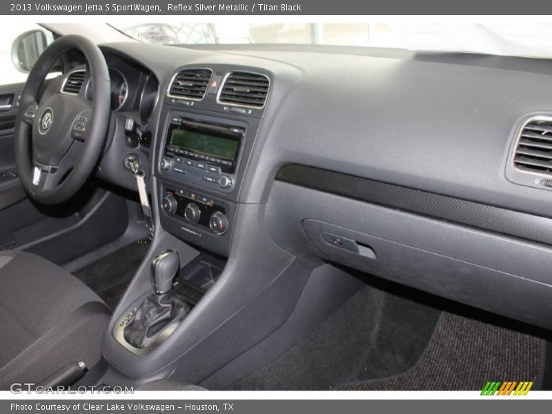 Reflex Silver Metallic / Titan Black 2013 Volkswagen Jetta S SportWagen