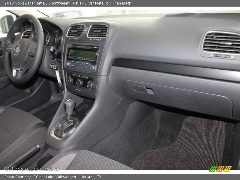 Reflex Silver Metallic / Titan Black 2013 Volkswagen Jetta S SportWagen