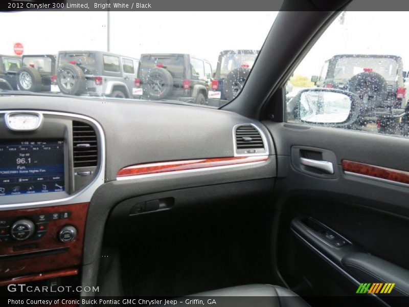 Bright White / Black 2012 Chrysler 300 Limited