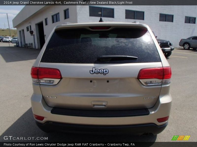 Cashmere Pearl / New Zealand Black/Light Frost 2014 Jeep Grand Cherokee Laredo 4x4