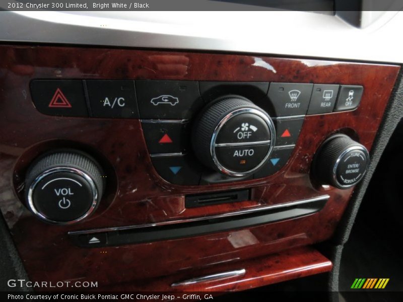 Bright White / Black 2012 Chrysler 300 Limited