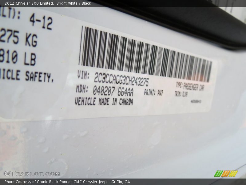 Bright White / Black 2012 Chrysler 300 Limited