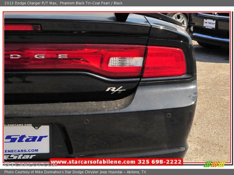 Phantom Black Tri-Coat Pearl / Black 2013 Dodge Charger R/T Max