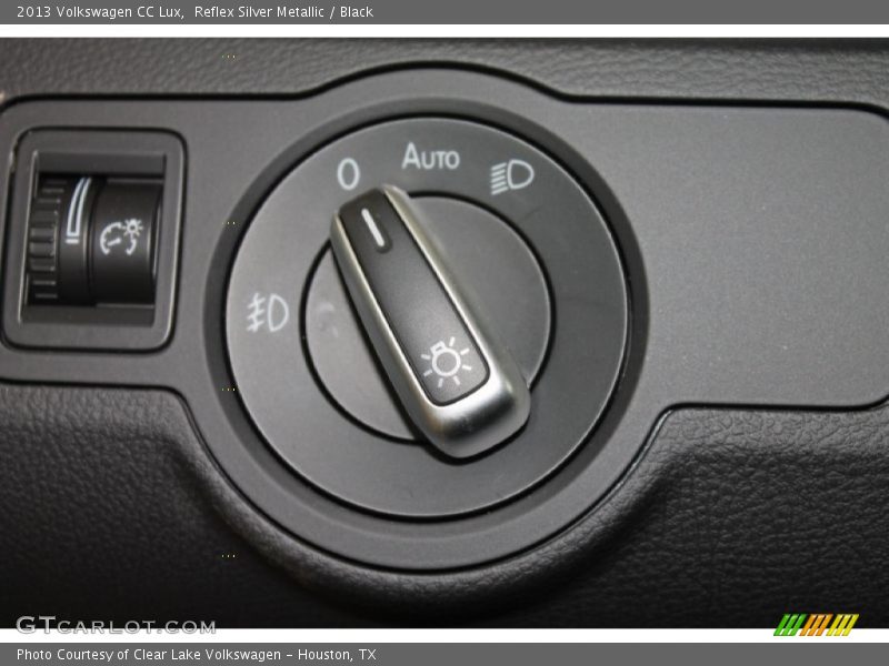 Reflex Silver Metallic / Black 2013 Volkswagen CC Lux