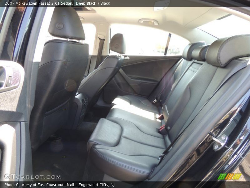 Deep Black / Black 2007 Volkswagen Passat 2.0T Sedan