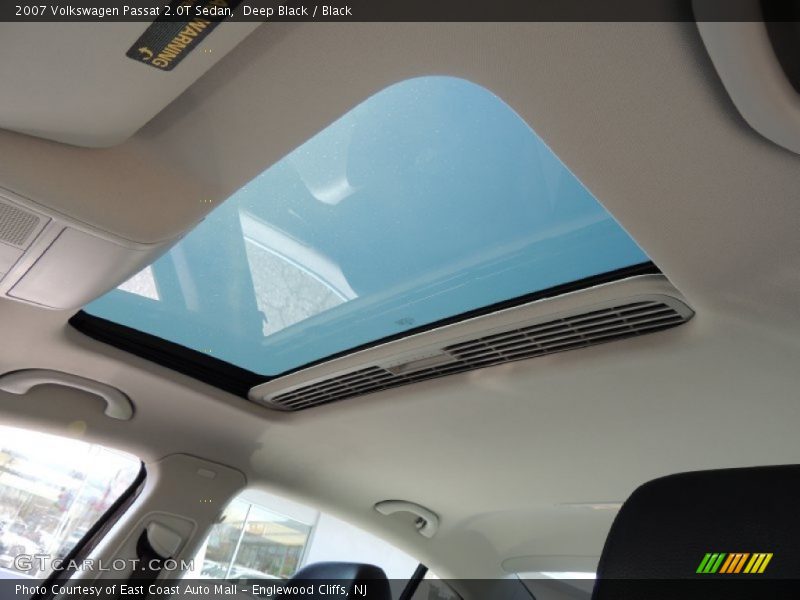 Deep Black / Black 2007 Volkswagen Passat 2.0T Sedan