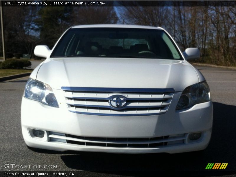 Blizzard White Pearl / Light Gray 2005 Toyota Avalon XLS