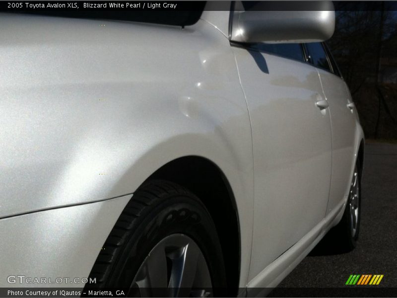 Blizzard White Pearl / Light Gray 2005 Toyota Avalon XLS